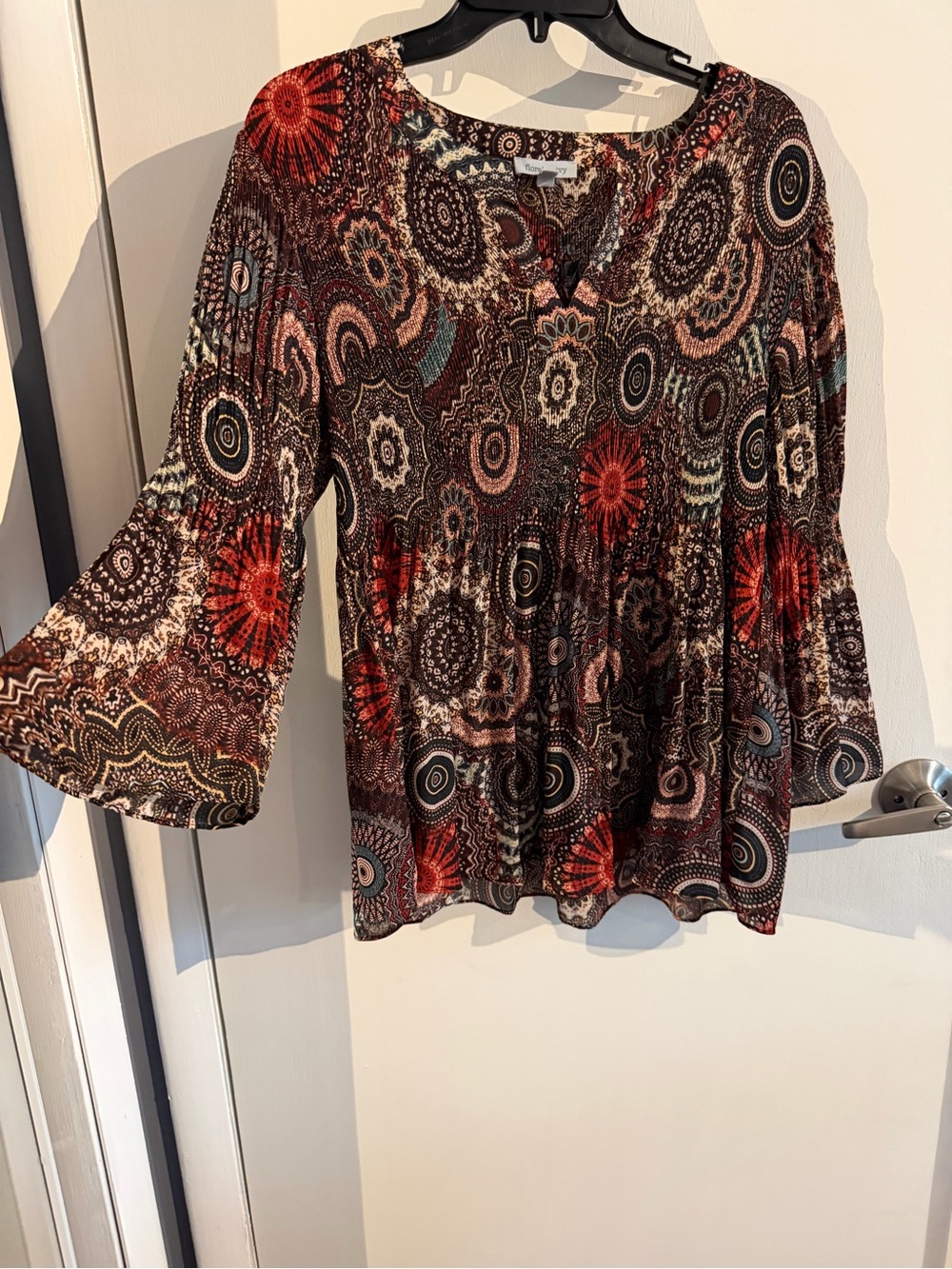 Floral & Ivy Paisley Medallion Peasant Blouse - Multicolor (Red Accent)